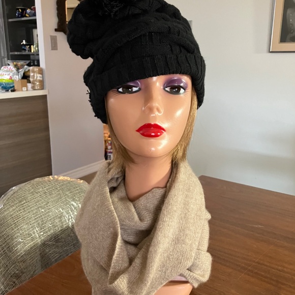 Cashmere Infinity Scarf - Picture 2 of 2